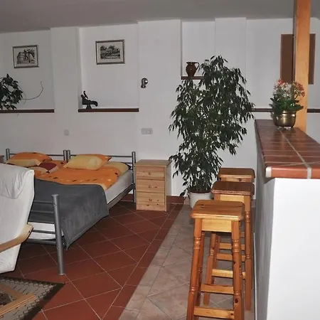 Διαμέρισμα Hathaz Apartman